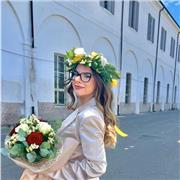 Laureata in Economia Aziendale e Management impartisce lezioni di Diritto (Civile e Commerciale)